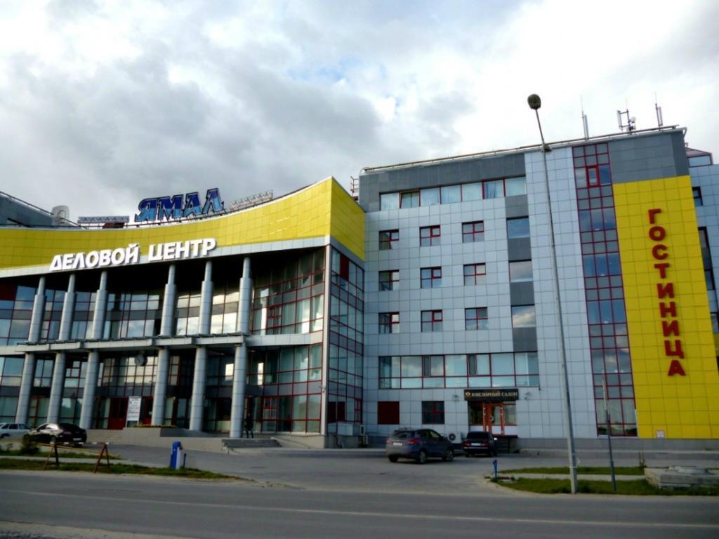 Yamal Hotel Novuy Urengoy Exterior foto